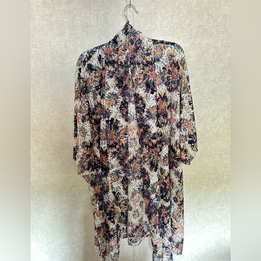 Floral Patterned Kimono